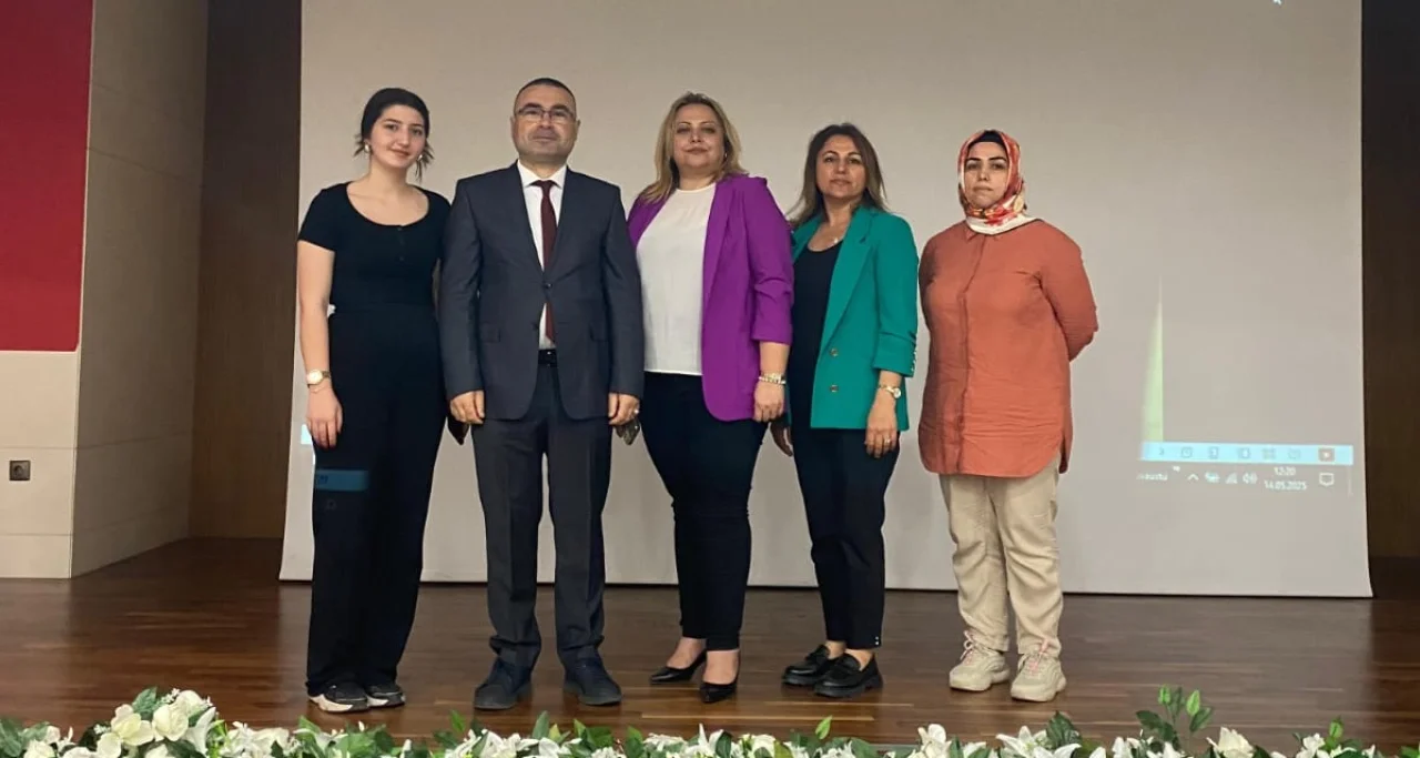 Sağlıkta Girişimcilik Eğitimi Adana’da Gençlerle Buluştu