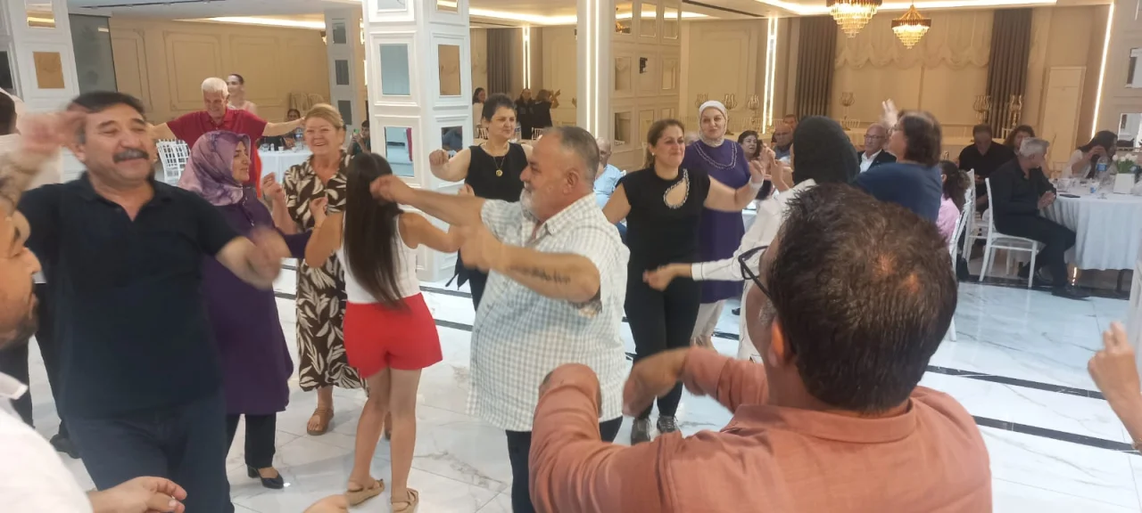 Ceyhan Musiki Derneği’nden 25. Yıl Balosuna Unutulmaz Katkı