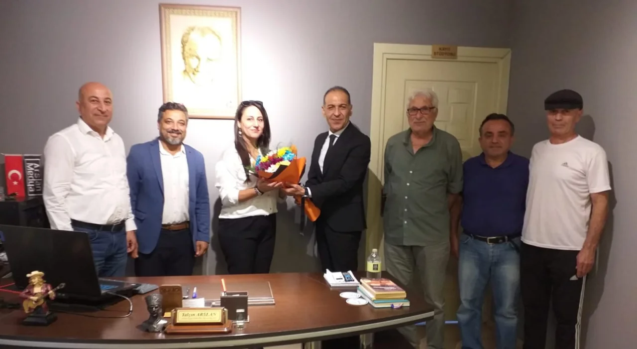 MHP Ceyhan İlçe Teşkilatı’ndan Gazeteciler Derneği’ne Ziyaret