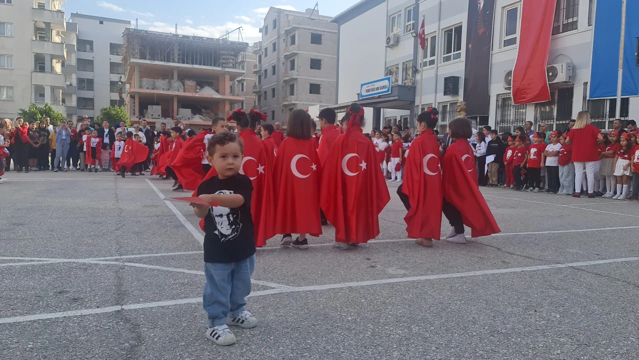 Remzi Oğuz Arık İlkokulu’nda Cumhuriyet Ruhu Yeniden Canlandı