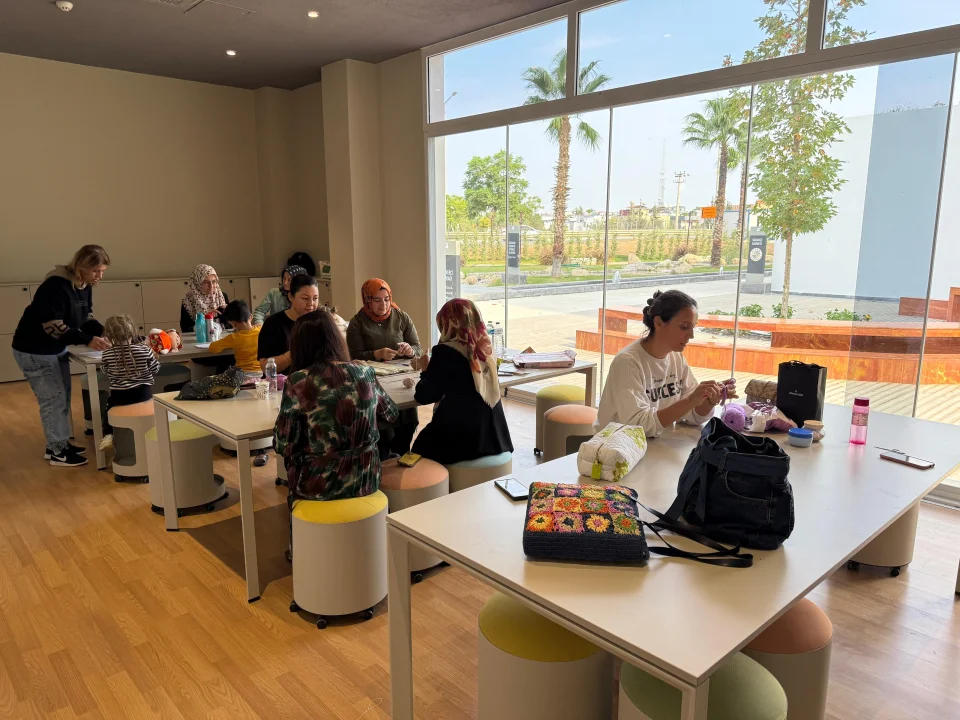 Sarıçam’da Kadın Emeği Hayat Buluyor: El Sanatları Kursu Başladı