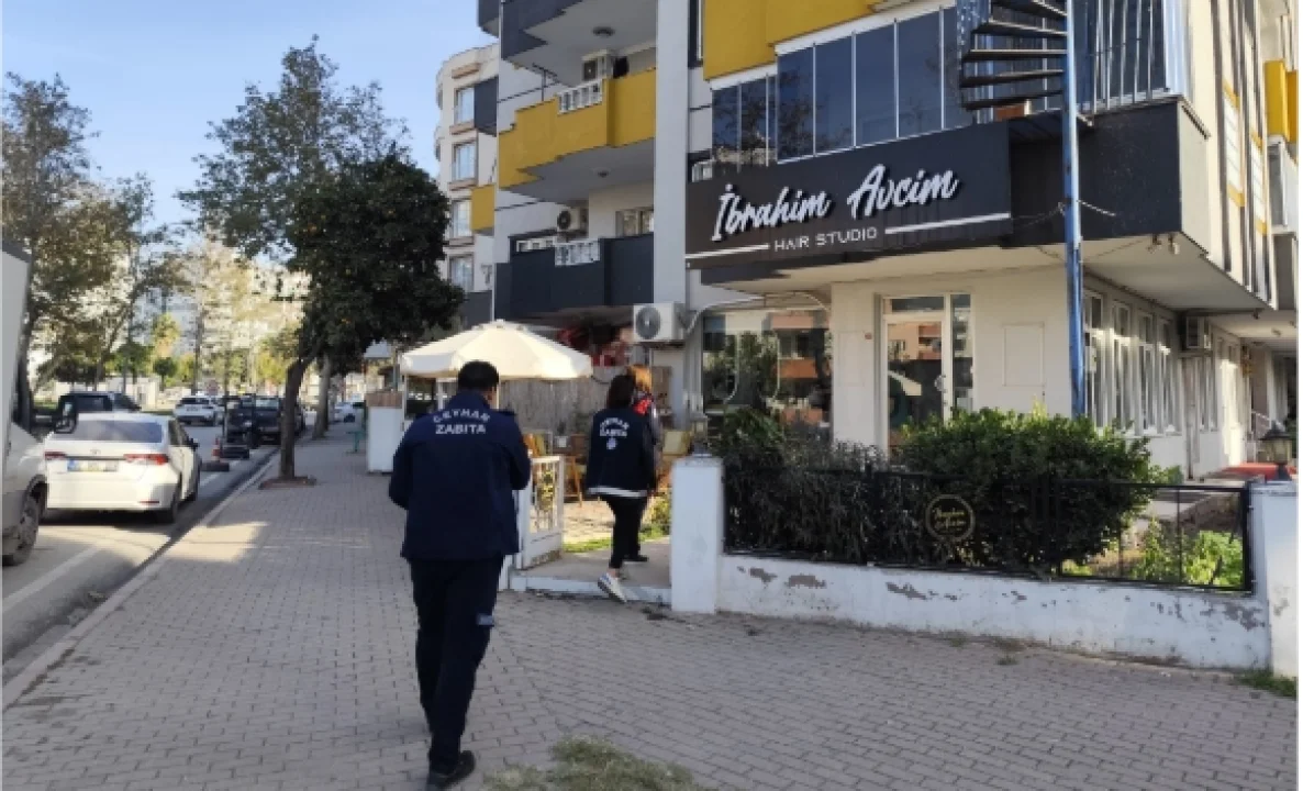 Ceyhan Belediyesi Halk Sağlığı İçin Kuaför ve Güzellik Salonlarını Denetledi