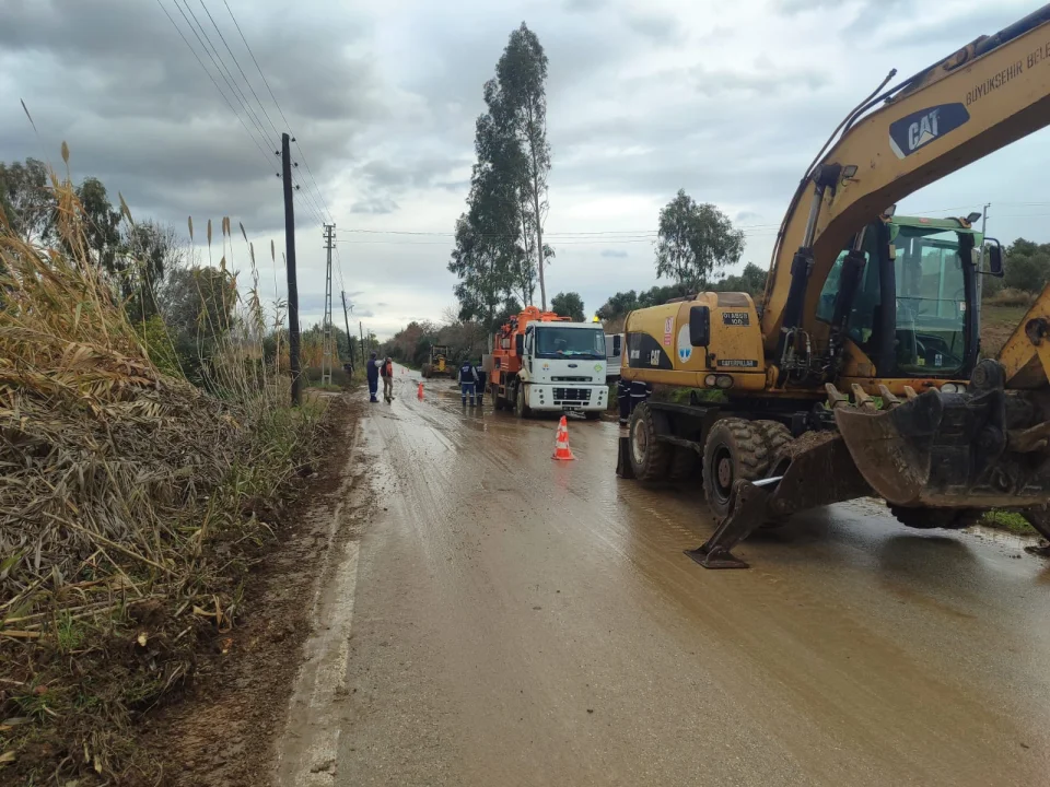 Ceyhan’da Sağanak Seferberliği: Belediye Tüm Birimleriyle Teyakkuzda