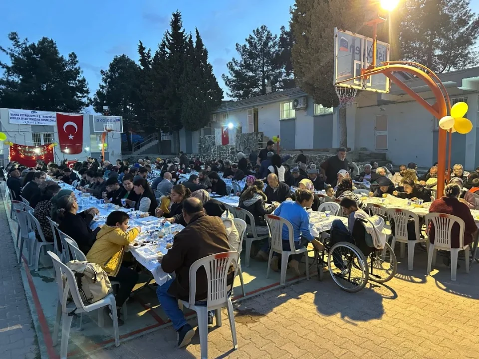 TBH Port Adana, Gölovası İlkokul ve Ortaokulu’nda Vatandaşları İftar Sofrasında Buluşturdu