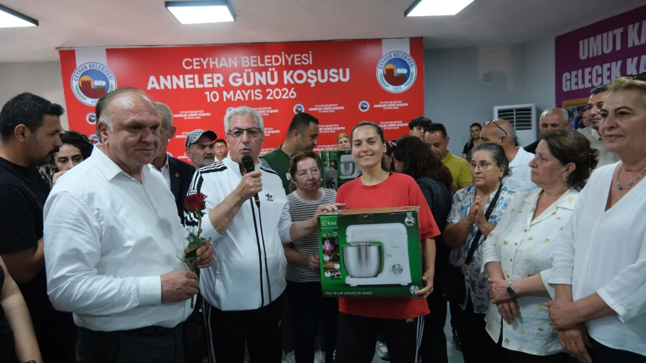 Serap Aktaş Koşu Yolu’nda Tarihi Gün: Anneler Şampiyonluk İçin Koştu