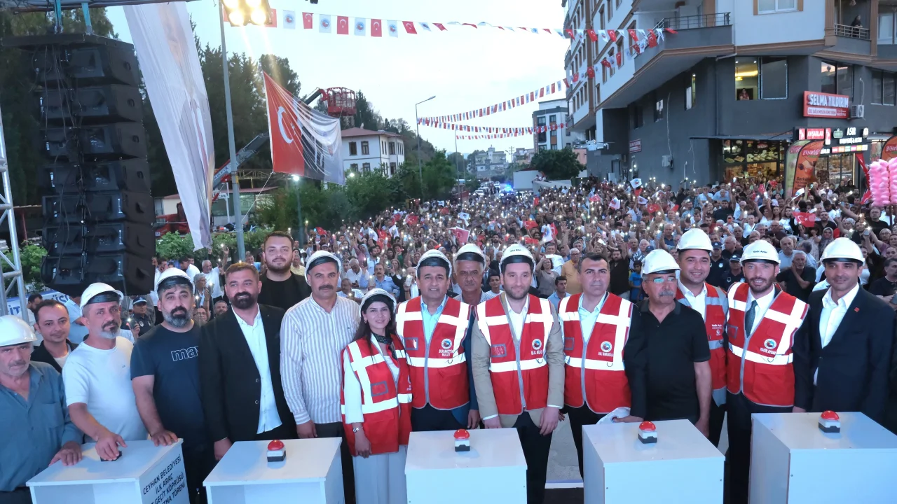 -Ceyhan Tarihinin En Büyük Belediye Projesinin Temeli Atıldı