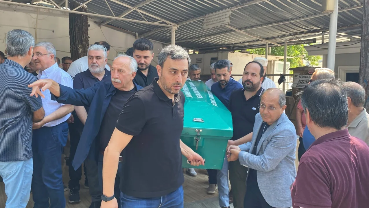 Sağlık Beklerken Gelen Acı Haber: Özsoy Ailesi İki Büyük Duyguyu Aynı Anda Yaşadı