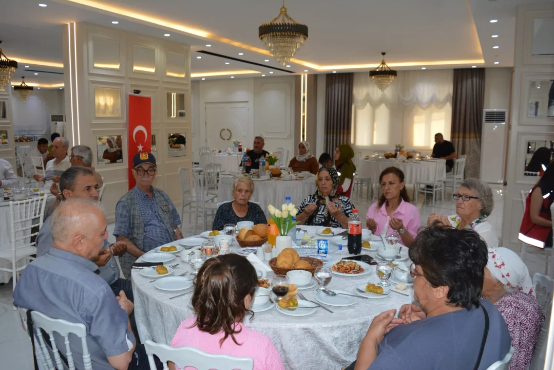 Ceyhan Öğretmenevi’nde Vefa Buluşması: 15 Temmuz Kahramanları Unutulmadı