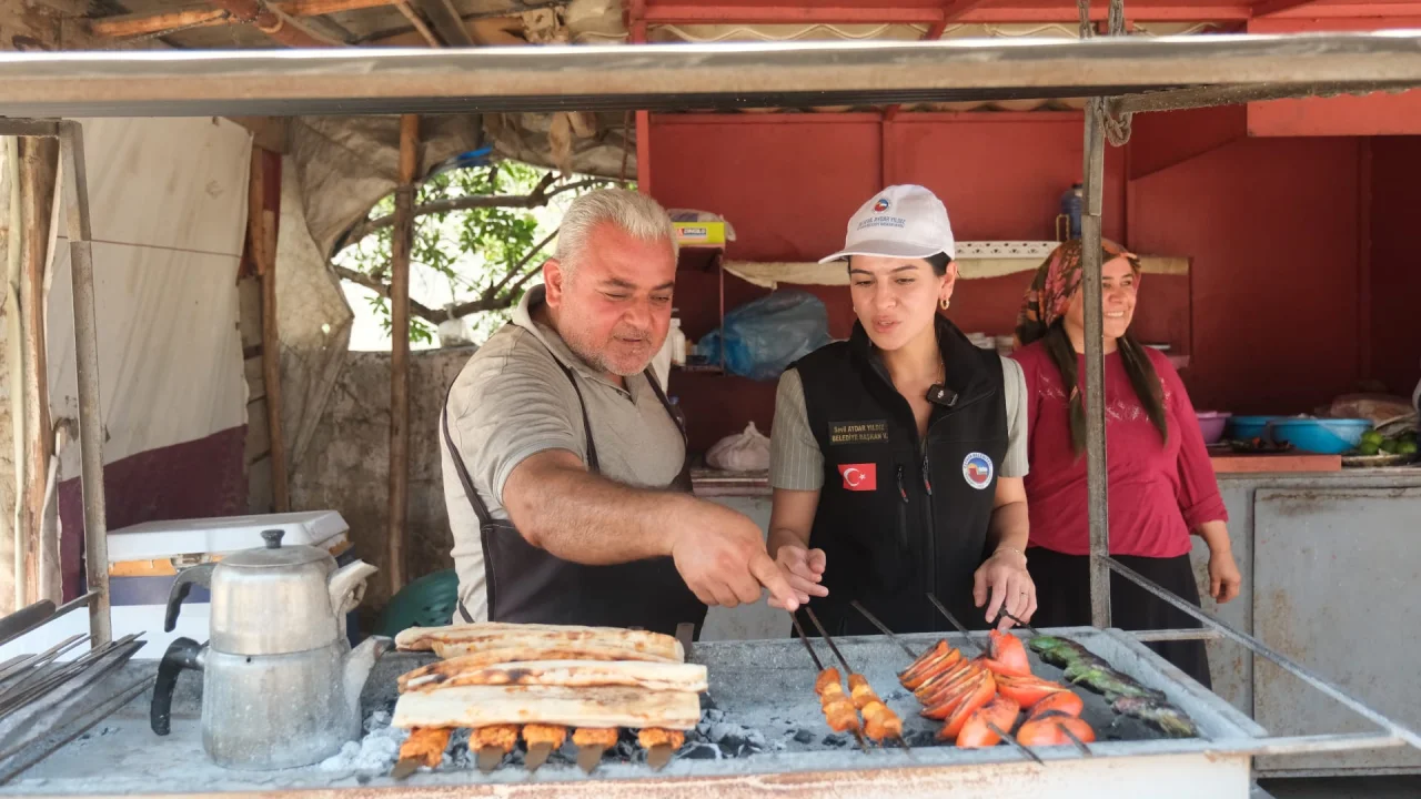 Başkan Vekili Yıldız Çalışmaları Başlattı, Esnafı Dinledi: